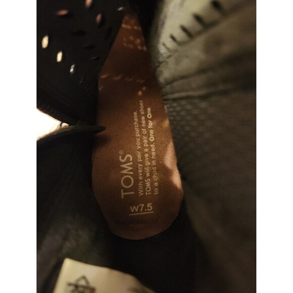 Toms "Majorca" Olive Green Faux Suede Peeptoe Booties Laser Cutouts Size 7.5 - Picture 10 of 10